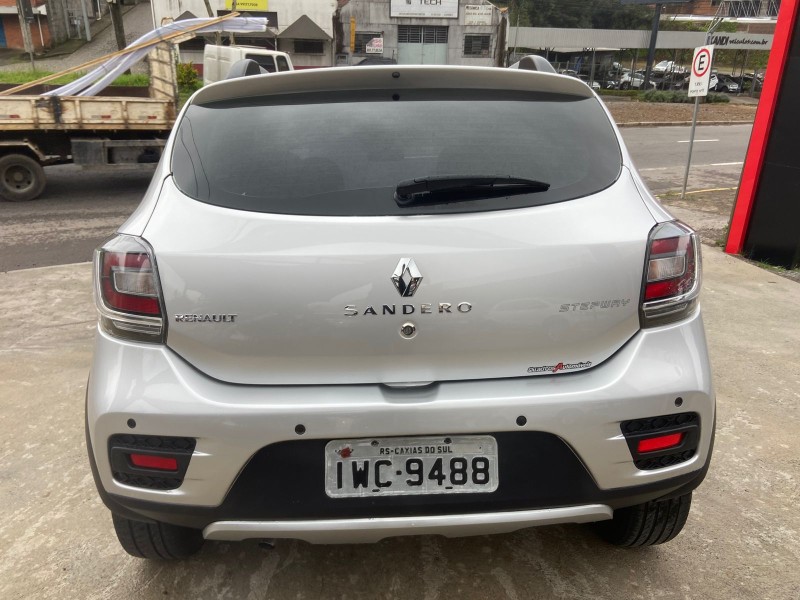 SANDERO 1.6 STEPWAY 8V FLEX 4P MANUAL - 2015 - CAXIAS DO SUL