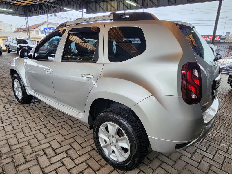 DUSTER 1.6 DYNAMIQUE 4X2 16V FLEX 4P MANUAL - 2017 - CAXIAS DO SUL