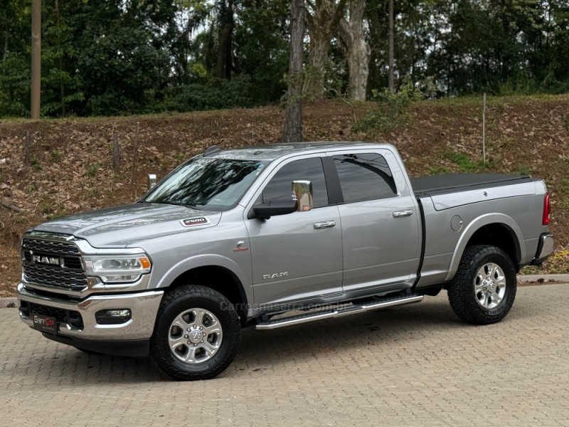 2500 LARAMIE 6.7 CD 4X4 TDI DIESEL 4P AUTOMÁTICA