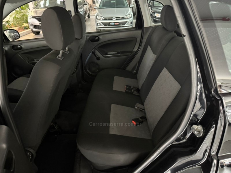 FIESTA 1.0 MPI 8V GASOLINA 4P MANUAL - 2013 - NOVO HAMBURGO