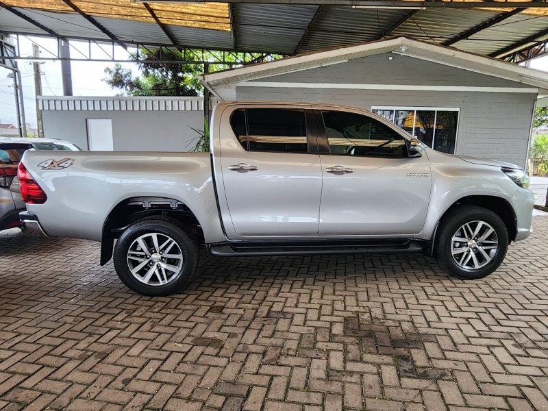HILUX 2.8 SRV 4X4 CD 16V DIESEL 4P AUTOMÁTICO - 2020 - CAXIAS DO SUL