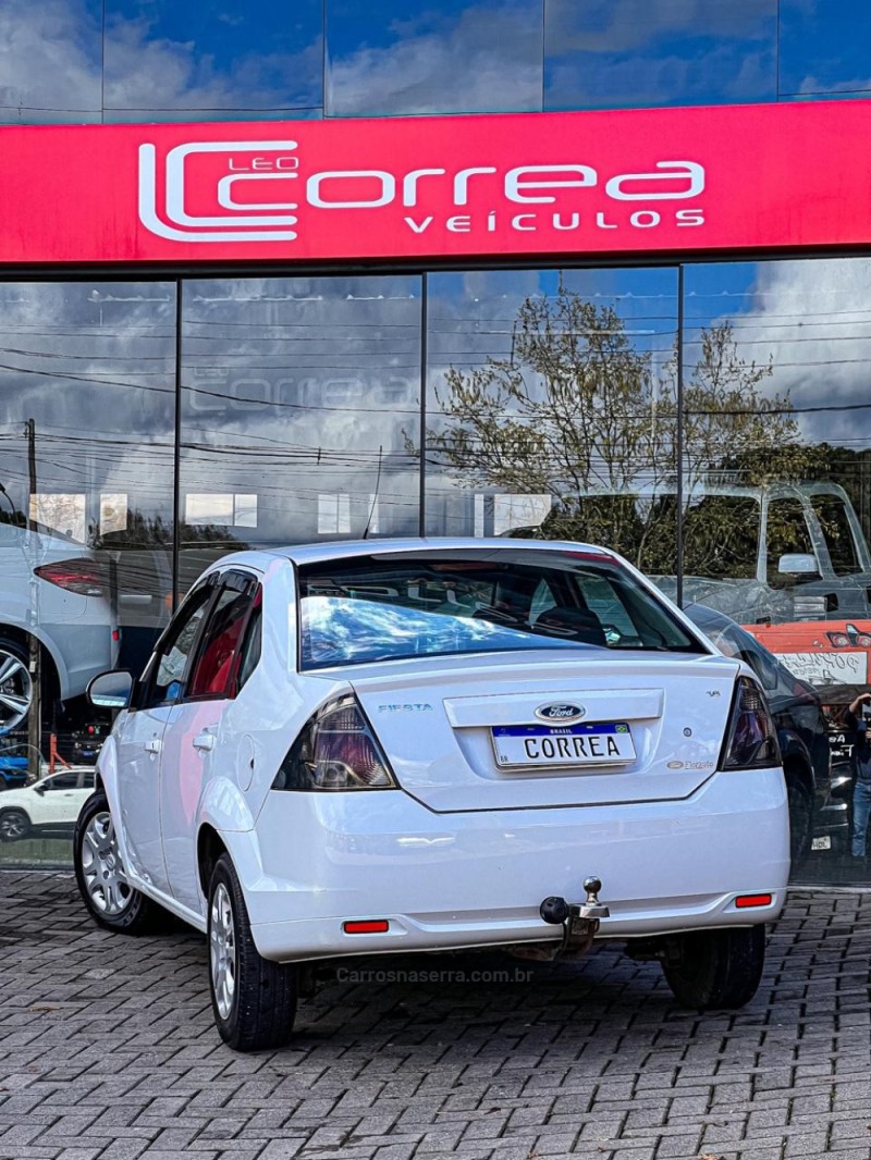 FIESTA 1.6 MPI CLASS SEDAN 8V FLEX 4P MANUAL - 2014 - CANELA