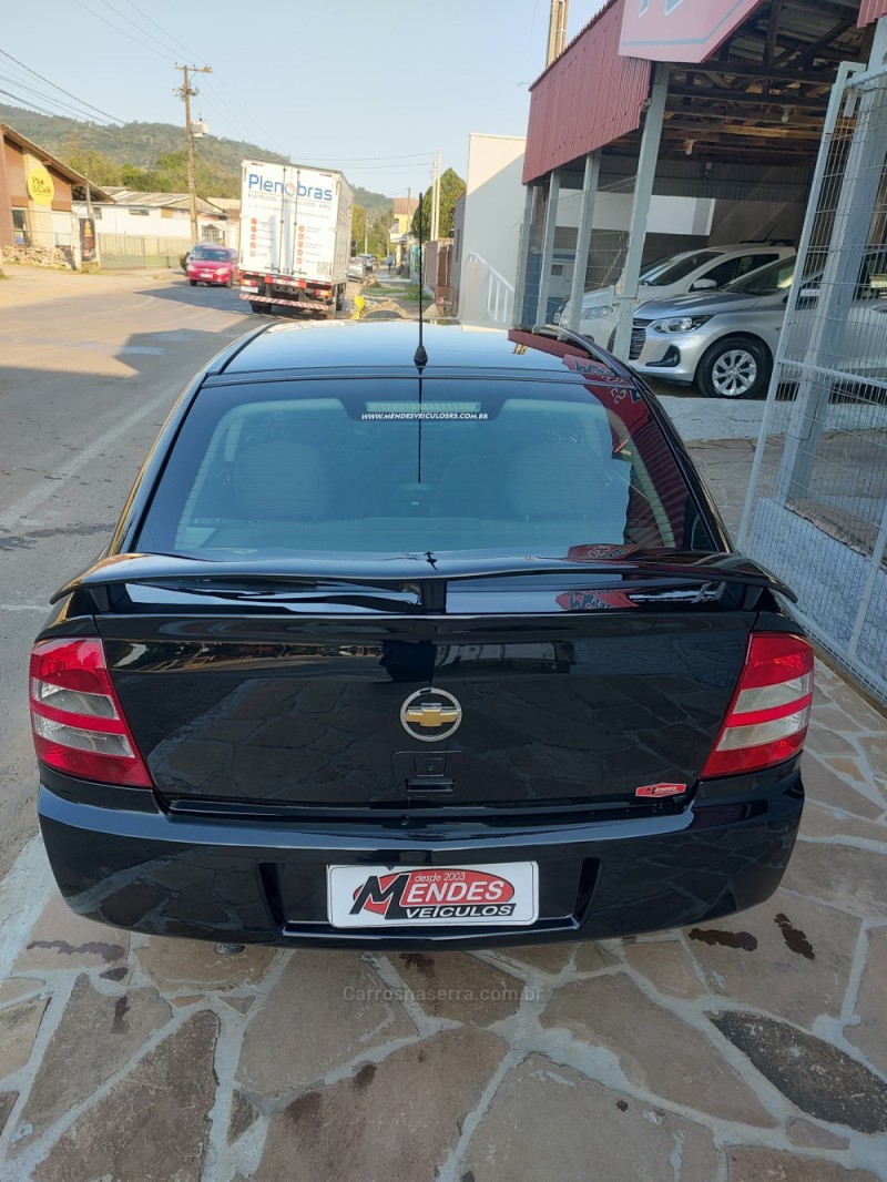ASTRA 2.0 MPFI ADVANTAGE 8V FLEX 4P MANUAL - 2009 - TRêS COROAS