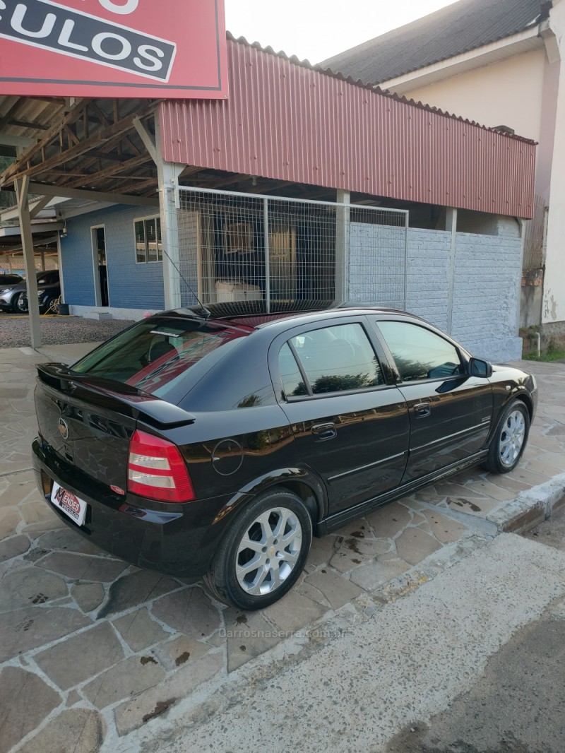 ASTRA 2.0 MPFI ADVANTAGE 8V FLEX 4P MANUAL - 2009 - TRêS COROAS