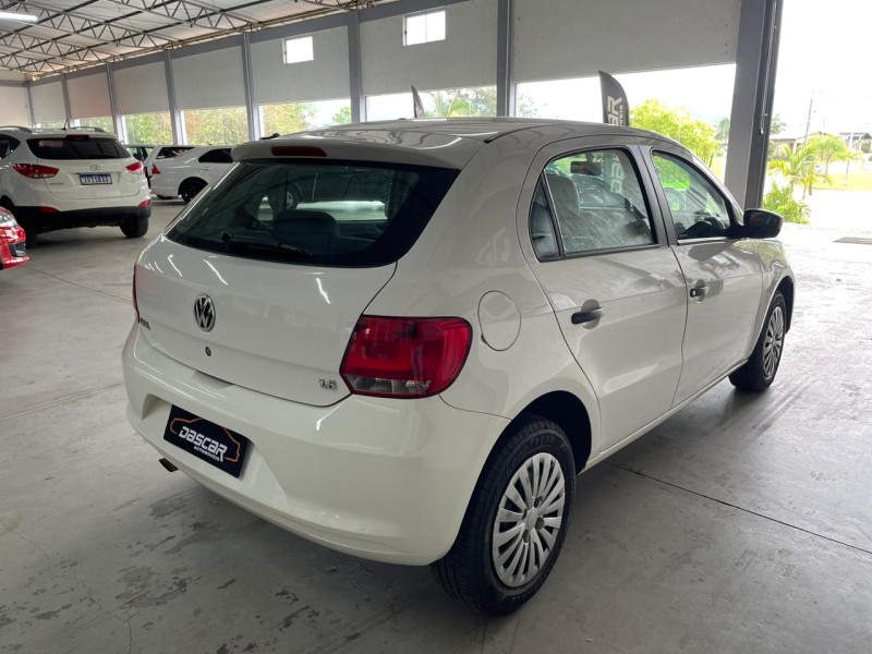GOL 1.6 MI CITY 8V FLEX 4P MANUAL - 2014 - BOM PRINCíPIO