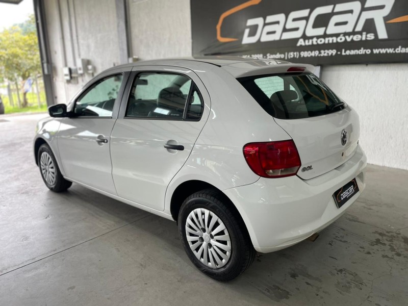 GOL 1.6 MI CITY 8V FLEX 4P MANUAL - 2014 - BOM PRINCíPIO