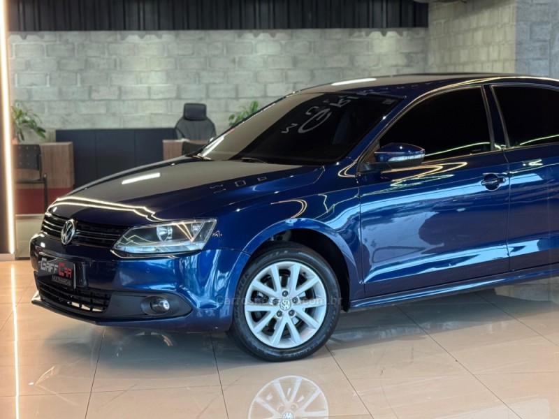 JETTA 2.0 COMFORTLINE FLEX 4P TIPTRONIC - 2012 - DOIS IRMãOS