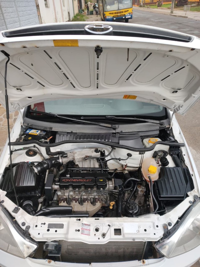 CORSA 1.0 MPFI JOY 8V GASOLINA 4P MANUAL - 2003 - TRêS COROAS