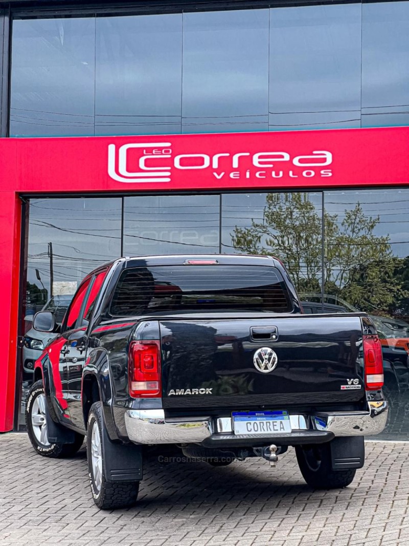 AMAROK 3.0 V6 TDI HIGHLINE CD DIESEL 4MOTION AUTOMÁTICO - 2018 - CANELA