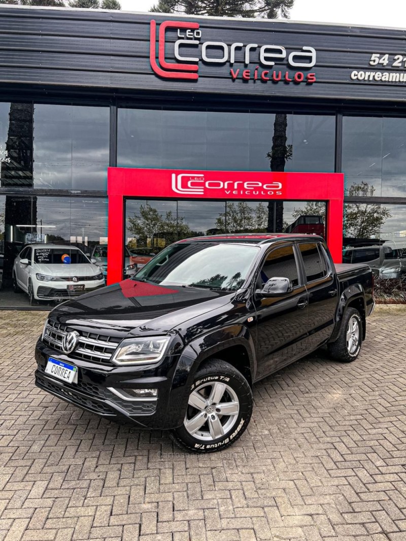AMAROK 3.0 V6 TDI HIGHLINE CD DIESEL 4MOTION AUTOMÁTICO - 2018 - CANELA