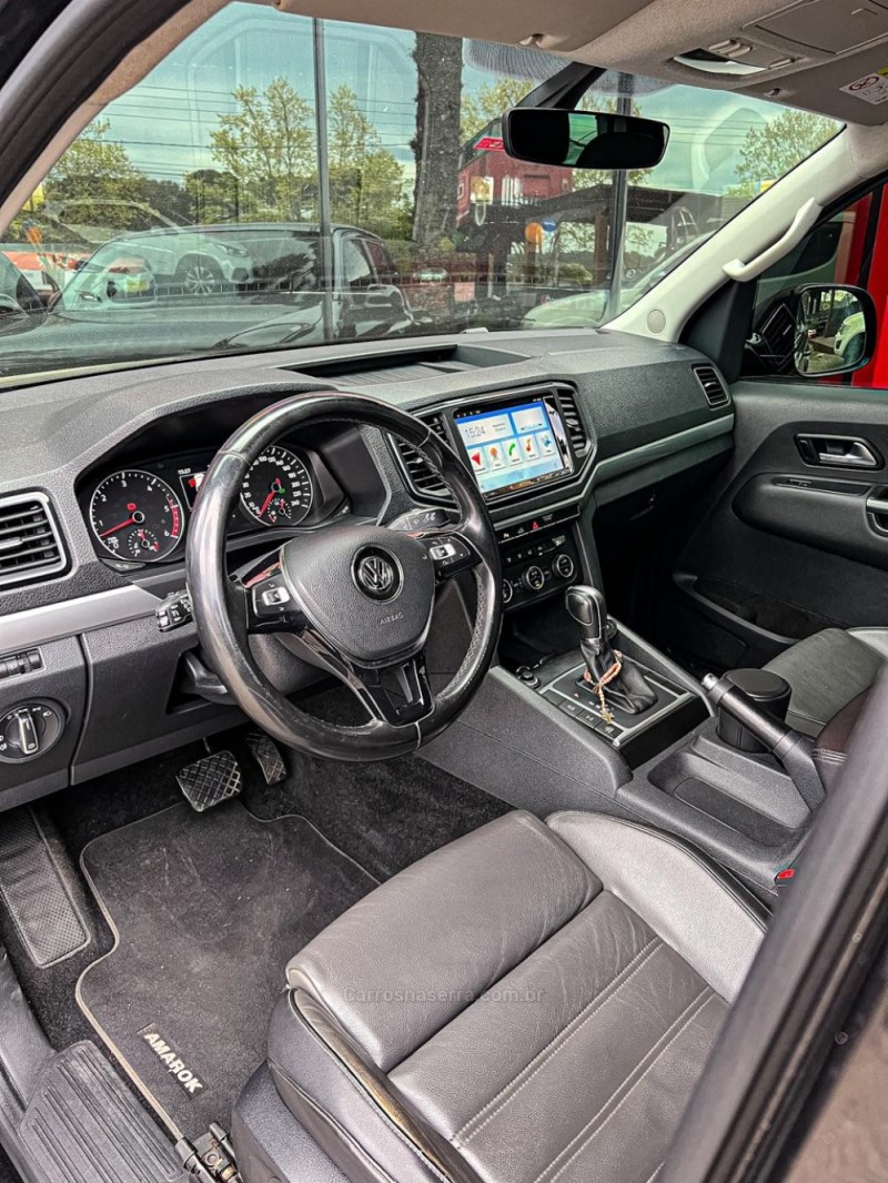 AMAROK 3.0 V6 TDI HIGHLINE CD DIESEL 4MOTION AUTOMÁTICO - 2018 - CANELA