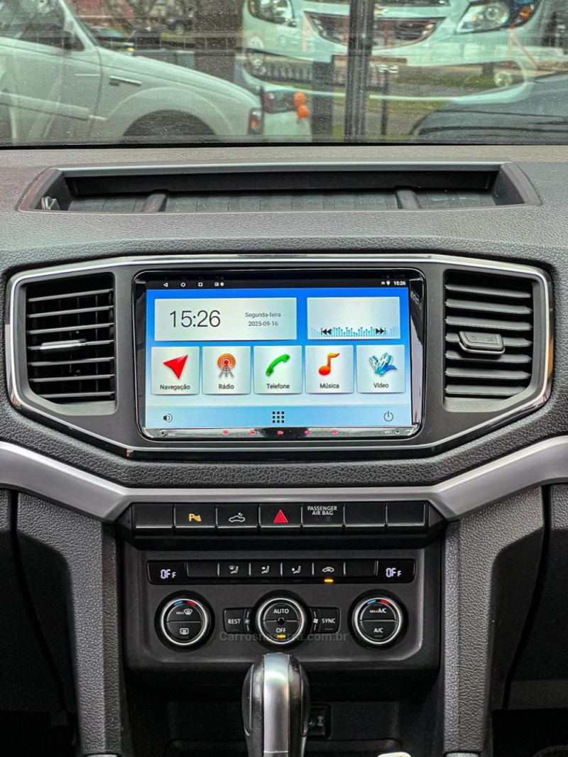 AMAROK 3.0 V6 TDI HIGHLINE CD DIESEL 4MOTION AUTOMÁTICO - 2018 - CANELA