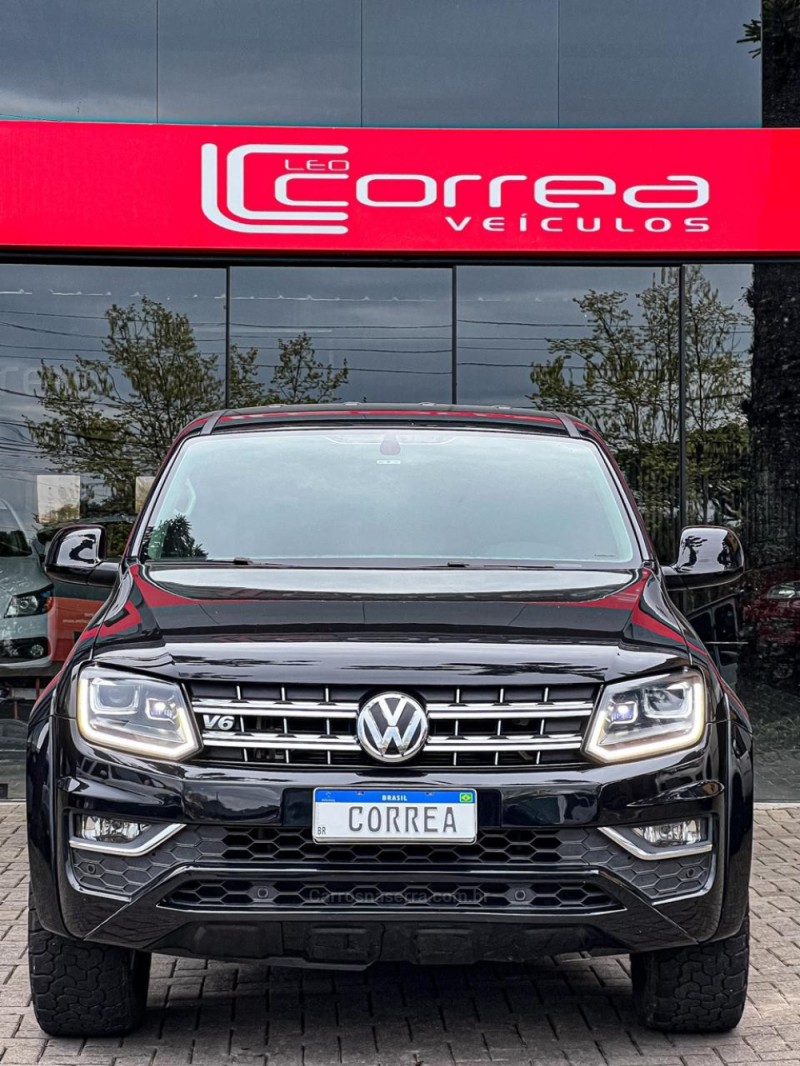 AMAROK 3.0 V6 TDI HIGHLINE CD DIESEL 4MOTION AUTOMÁTICO - 2018 - CANELA