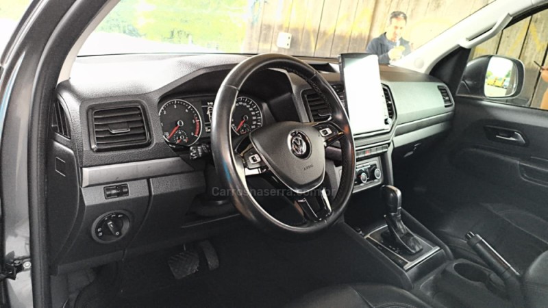 AMAROK 2.0 TRENDLINE 4X4 CD 16V TURBO INTERCOOLER DIESEL 4P AUTOMÁTICO - 2018 - FARROUPILHA
