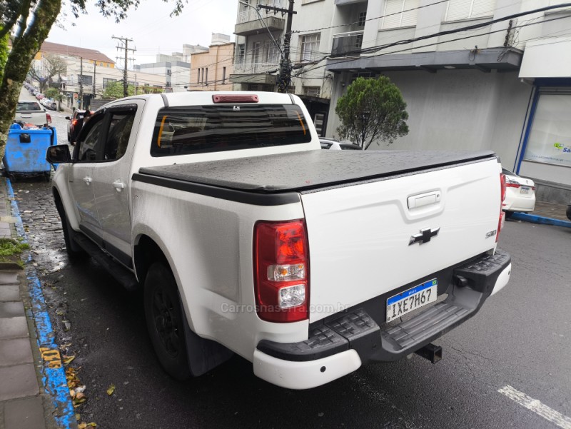 S10 2.4 LT 4X2 CD 8V FLEX 4P MANUAL - 2016 - FARROUPILHA
