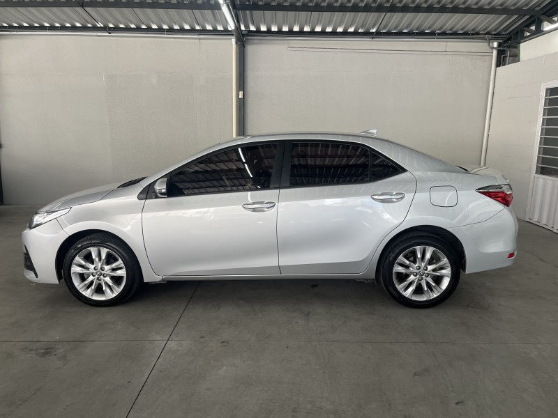 COROLLA 2.0 XEI 16V FLEX 4P AUTOMÁTICO - 2018 - CAXIAS DO SUL