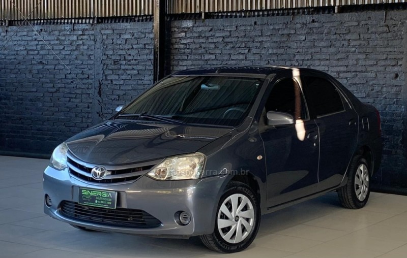 etios 1.5 xs 16v flex 4p manual 2014 caxias do sul