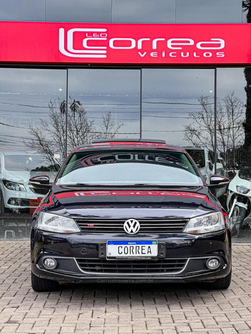 JETTA 2.0 TSI HIGHLINE 211CV GASOLINA 4P DSG - 2013 - CANELA