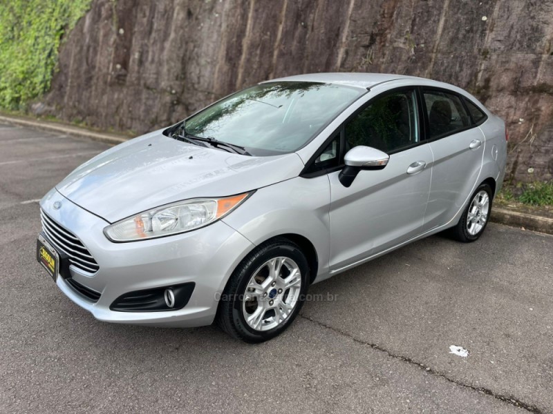 FIESTA 1.6 SE SEDAN 16V FLEX 4P MANUAL