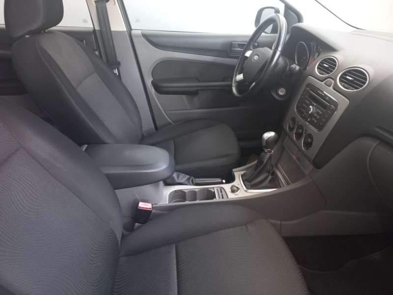FOCUS 1.6 GLX 16V FLEX 4P MANUAL - 2013 - BENTO GONçALVES