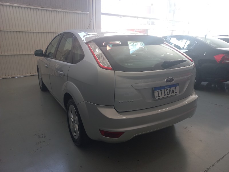 FOCUS 1.6 GLX 16V FLEX 4P MANUAL - 2013 - BENTO GONçALVES