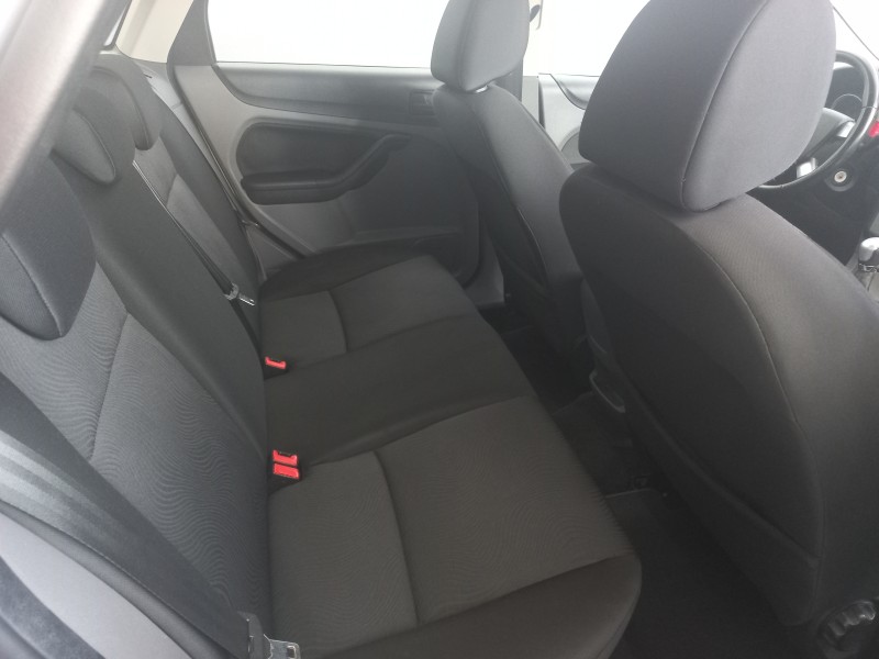 FOCUS 1.6 GLX 16V FLEX 4P MANUAL - 2013 - BENTO GONçALVES