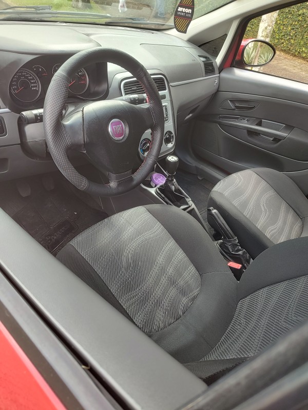 PUNTO 1.4 ATTRACTIVE 8V FLEX 4P MANUAL - 2011 - CAMPO BOM