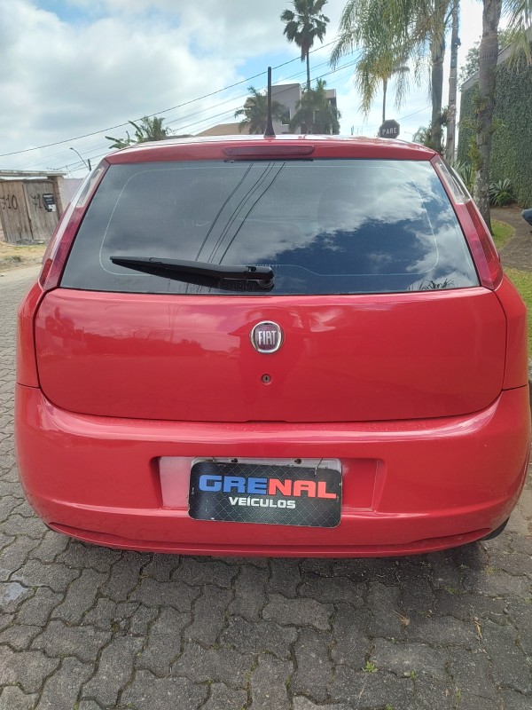PUNTO 1.4 ATTRACTIVE 8V FLEX 4P MANUAL - 2011 - CAMPO BOM