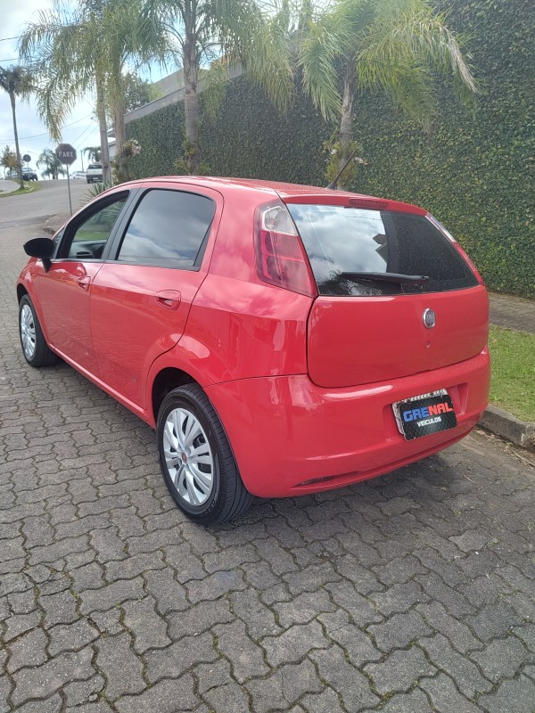 PUNTO 1.4 ATTRACTIVE 8V FLEX 4P MANUAL - 2011 - CAMPO BOM