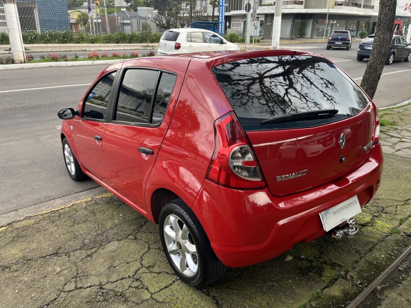 SANDERO 1.6 AUTHENTIQUE 8V FLEX 4P MANUAL - 2009 - GARIBALDI