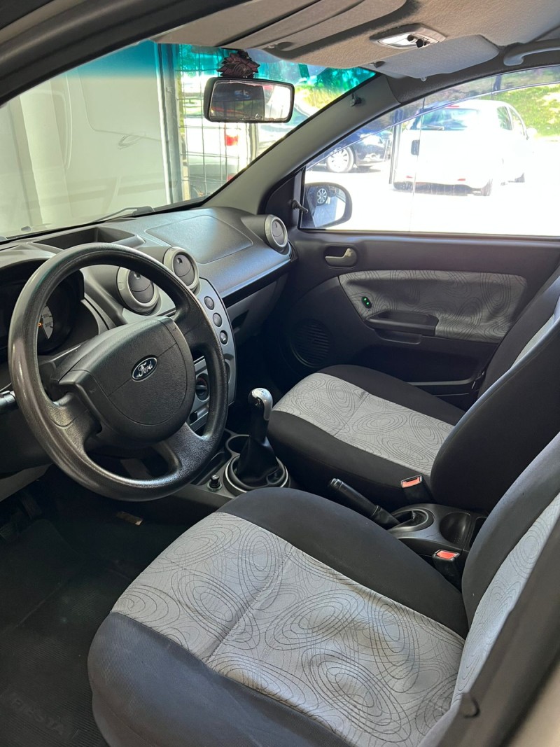 FIESTA 1.0 MPI SEDAN 8V FLEX 4P MANUAL - 2009 - CAXIAS DO SUL
