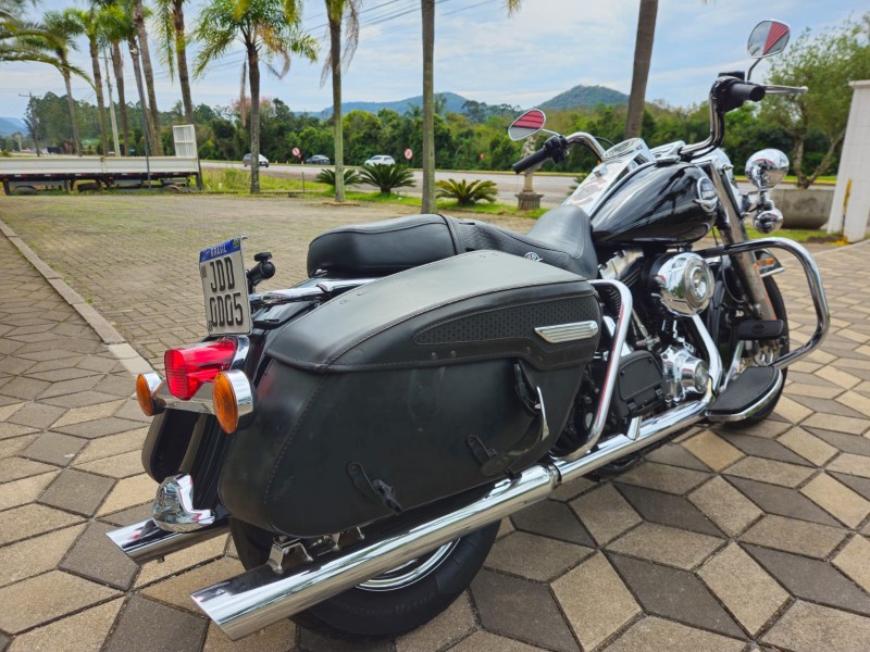ROAD KING CLASSIC - 2008 - BOM PRINCíPIO