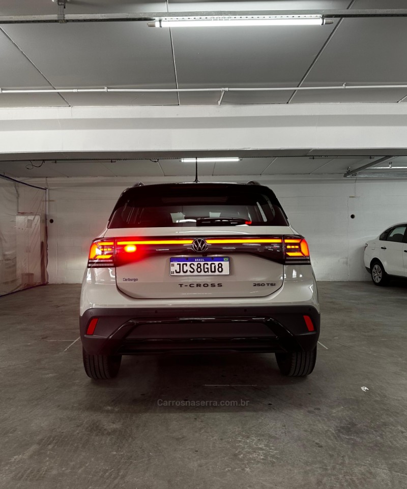 T-CROSS 1.4 HIGHLINE TSI 16V FLEX 4P AUTOMÁTICO - 2025 - CAXIAS DO SUL