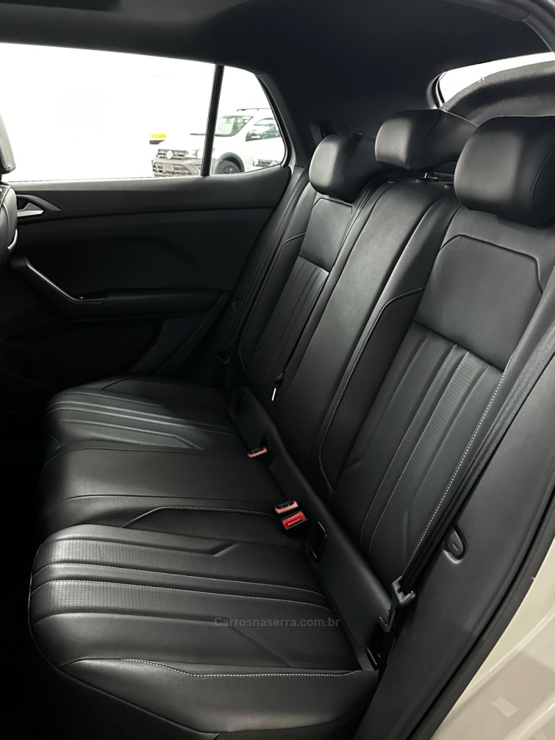 T-CROSS 1.4 HIGHLINE TSI 16V FLEX 4P AUTOMÁTICO - 2025 - CAXIAS DO SUL