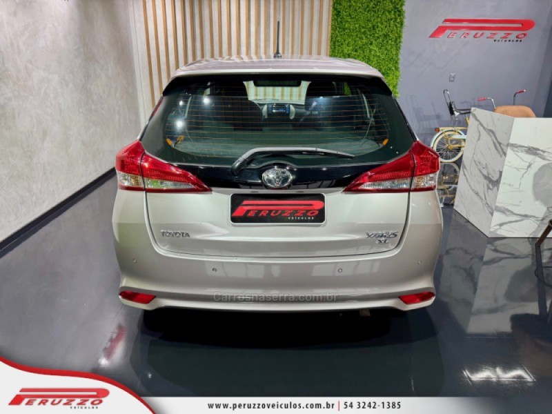 YARIS 1.3 XL LIVE 16V FLEX 4P AUTOMÁTICO - 2019 - NOVA PRATA