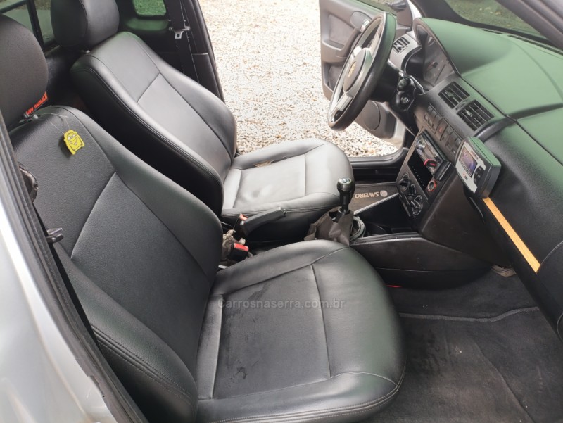 SAVEIRO 1.8 MI SUMMER CS 8V GASOLINA 2P MANUAL - 2001 - IVOTI