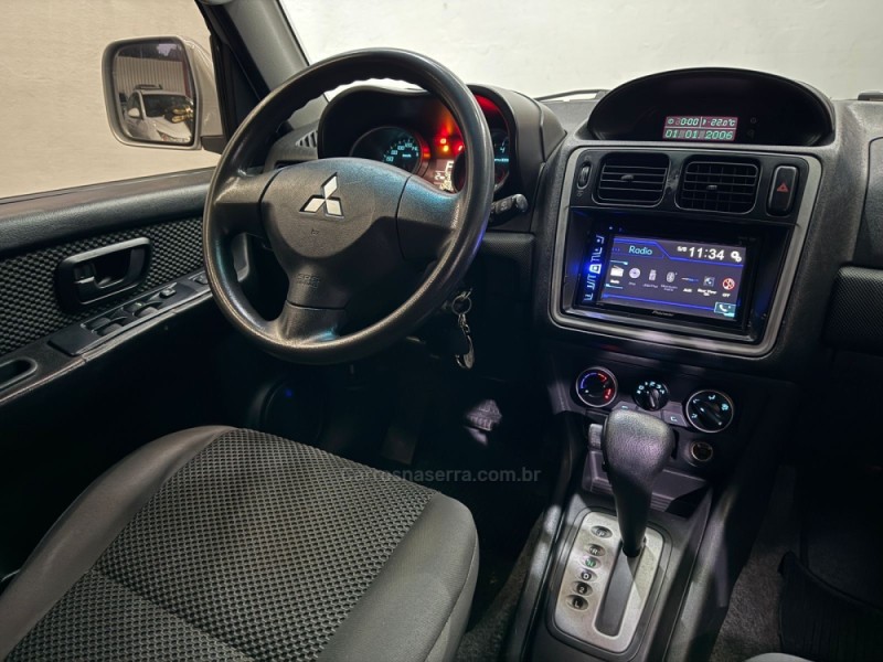 PAJERO TR4  - 2011 - NOVO HAMBURGO