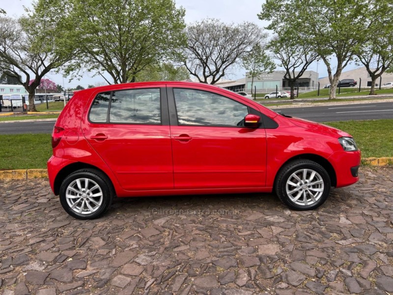 FOX 1.6 MI ITREND 8V FLEX 4P MANUAL - 2014 - DOIS IRMãOS