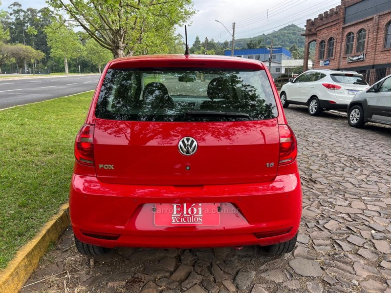 FOX 1.6 MI ITREND 8V FLEX 4P MANUAL - 2014 - DOIS IRMãOS