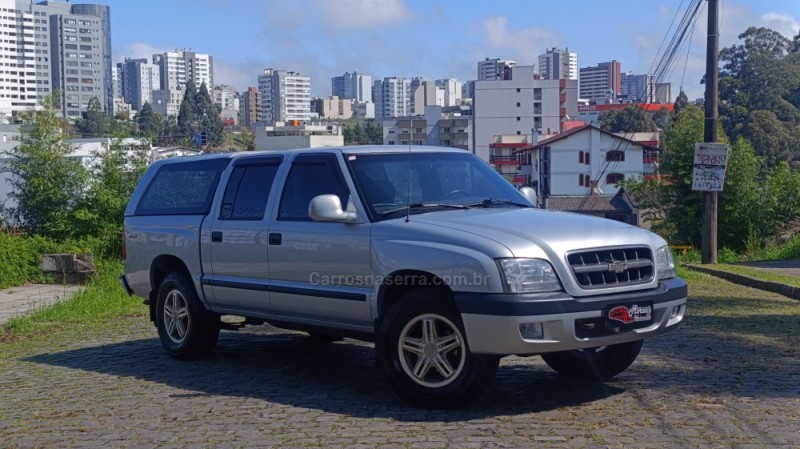 S10 2.8 EXECUTIVE 4X4 CD 12V TURBO INTERCOOLER DIESEL 4P MANUAL - 2004 - CAXIAS DO SUL