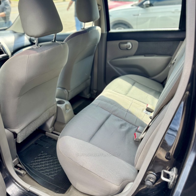 LIVINA 1.6 16V FLEX 4P MANUAL - 2010 - NOVO HAMBURGO