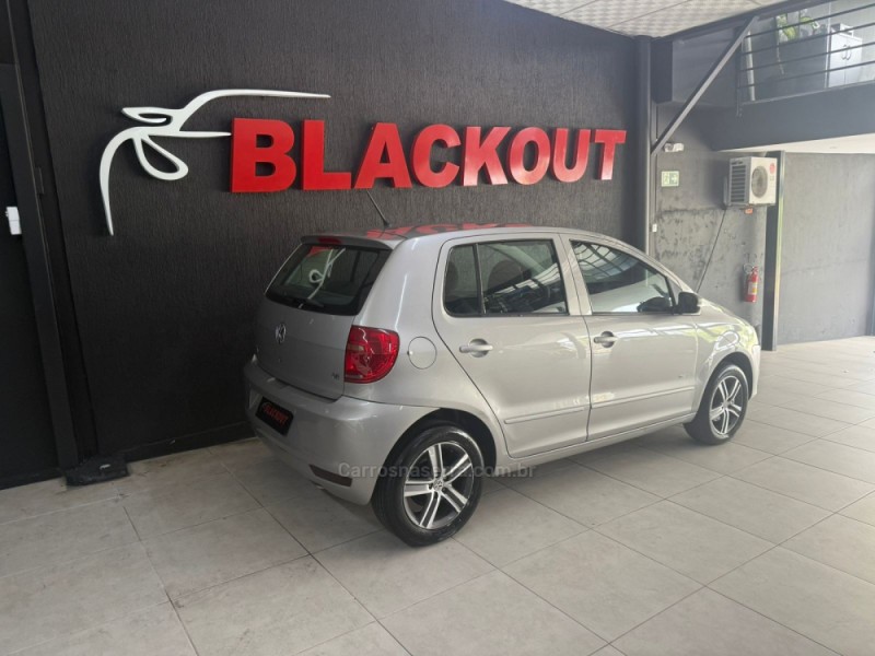 FOX 1.6 MI ITREND 8V FLEX 4P MANUAL - 2011 - CAMPO BOM
