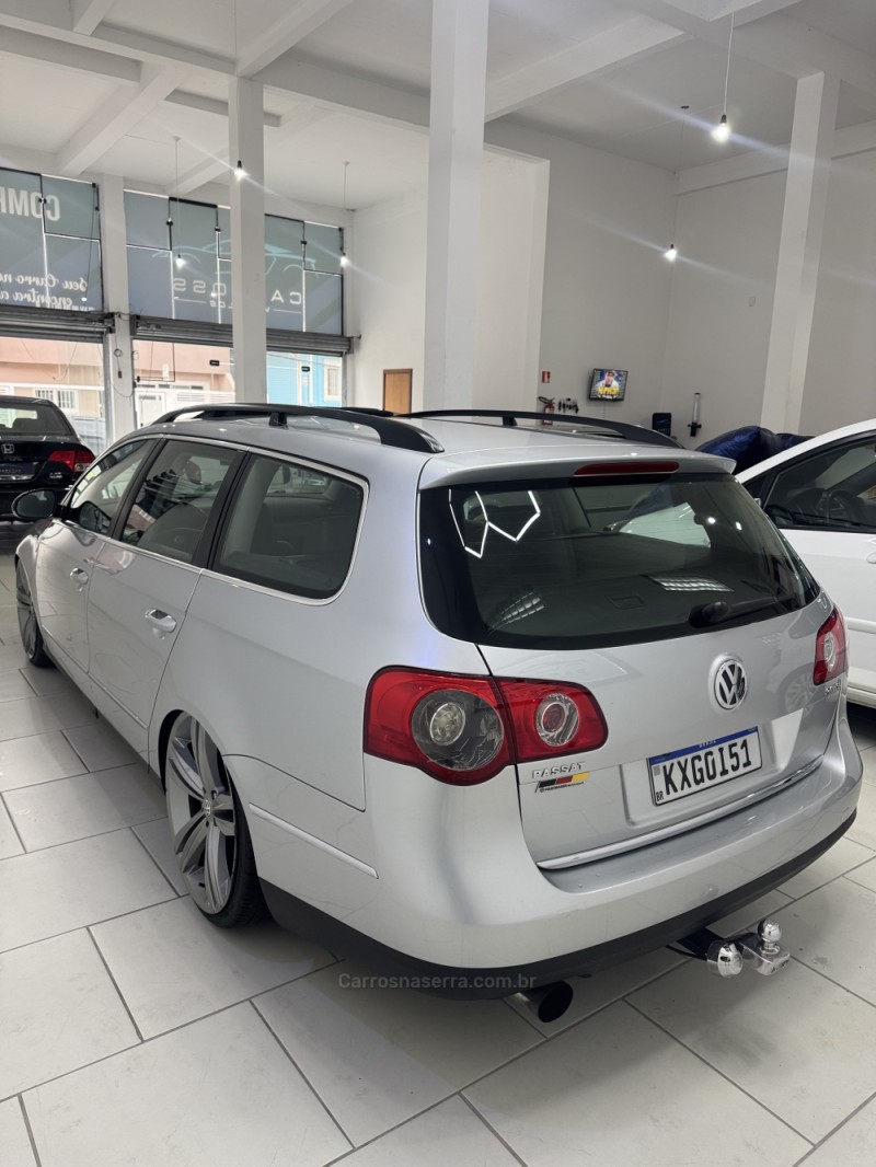 PASSAT 2.0 FSI COMFORTLINE VARIANT 16V TURBO GASOLINA 4P TIPTRONIC - 2007 - CAXIAS DO SUL