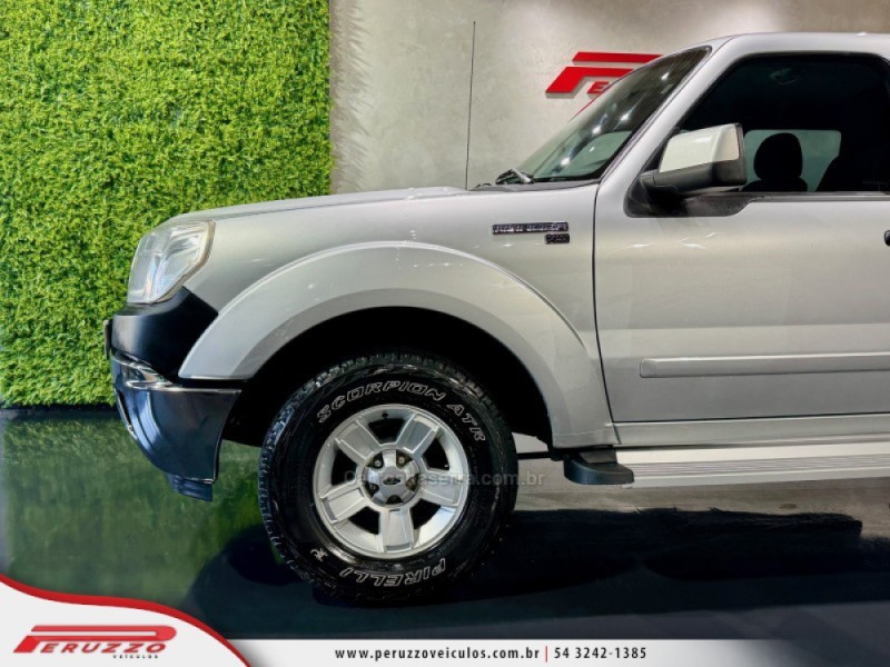 RANGER 2.3 XLT 16V 4X2 CD GASOLINA 4P MANUAL - 2011 - NOVA PRATA
