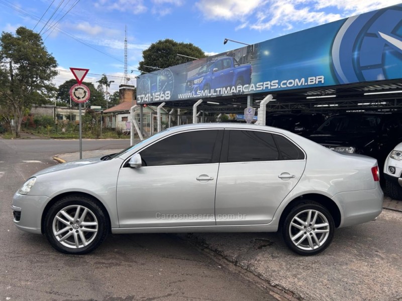 JETTA 2.5 I 20V 170CV GASOLINA 4P TIPTRONIC - 2009 - VENâNCIO AIRES