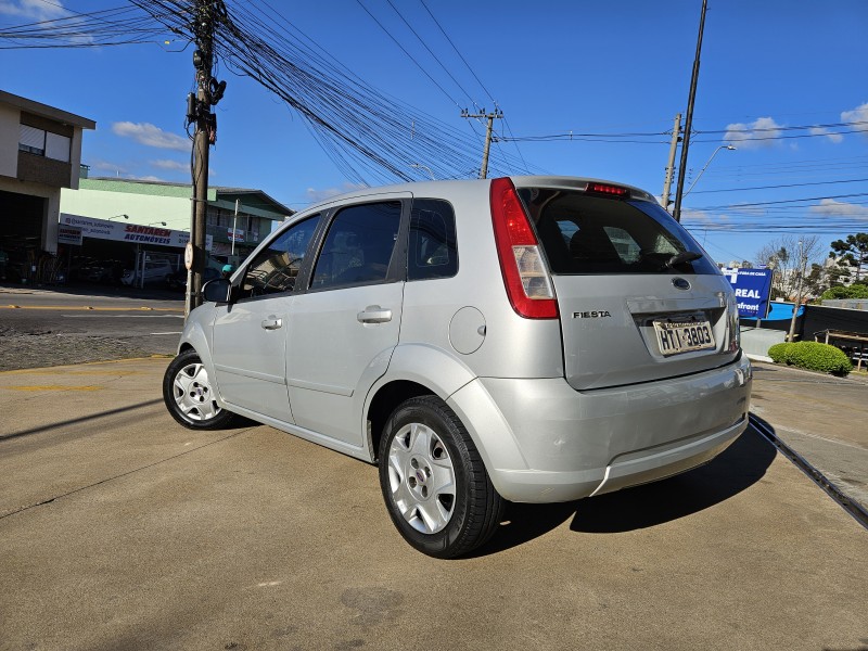 FIESTA 1.0 MPI PERSONNALITÉ 8V FLEX 4P MANUAL - 2008 - CAXIAS DO SUL