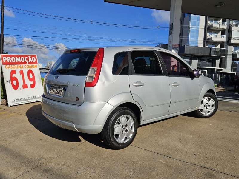 FIESTA 1.0 MPI PERSONNALITÉ 8V FLEX 4P MANUAL - 2008 - CAXIAS DO SUL