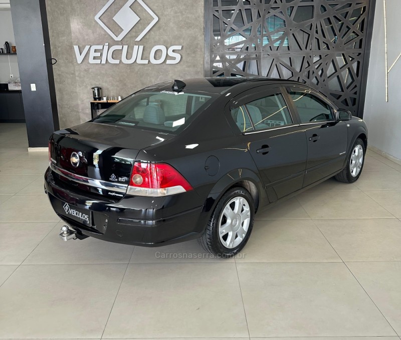 VECTRA 2.0 MPFI ELEGANCE 8V FLEX 4P MANUAL - 2006 - ENCANTADO