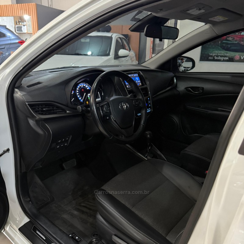 YARIS 1.5 XS CONNECT 16V FLEX 4P AUTOMÁTICO - 2023 - SAPUCAIA DO SUL
