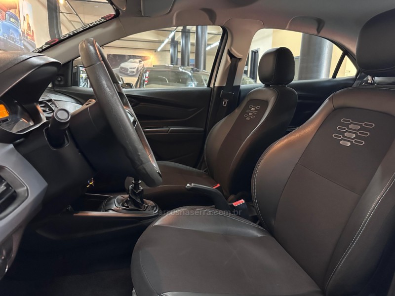 ONIX 1.0 JOY BLACK 8V FLEX 4P MANUAL - 2020 - NOVO HAMBURGO